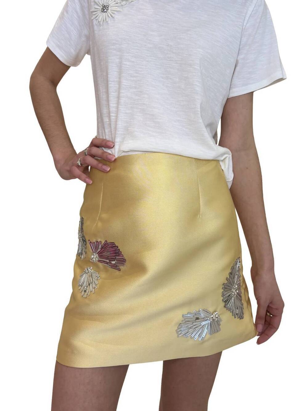 NEW BEATRICE .B mini skirt with floral embroidery in yellow
